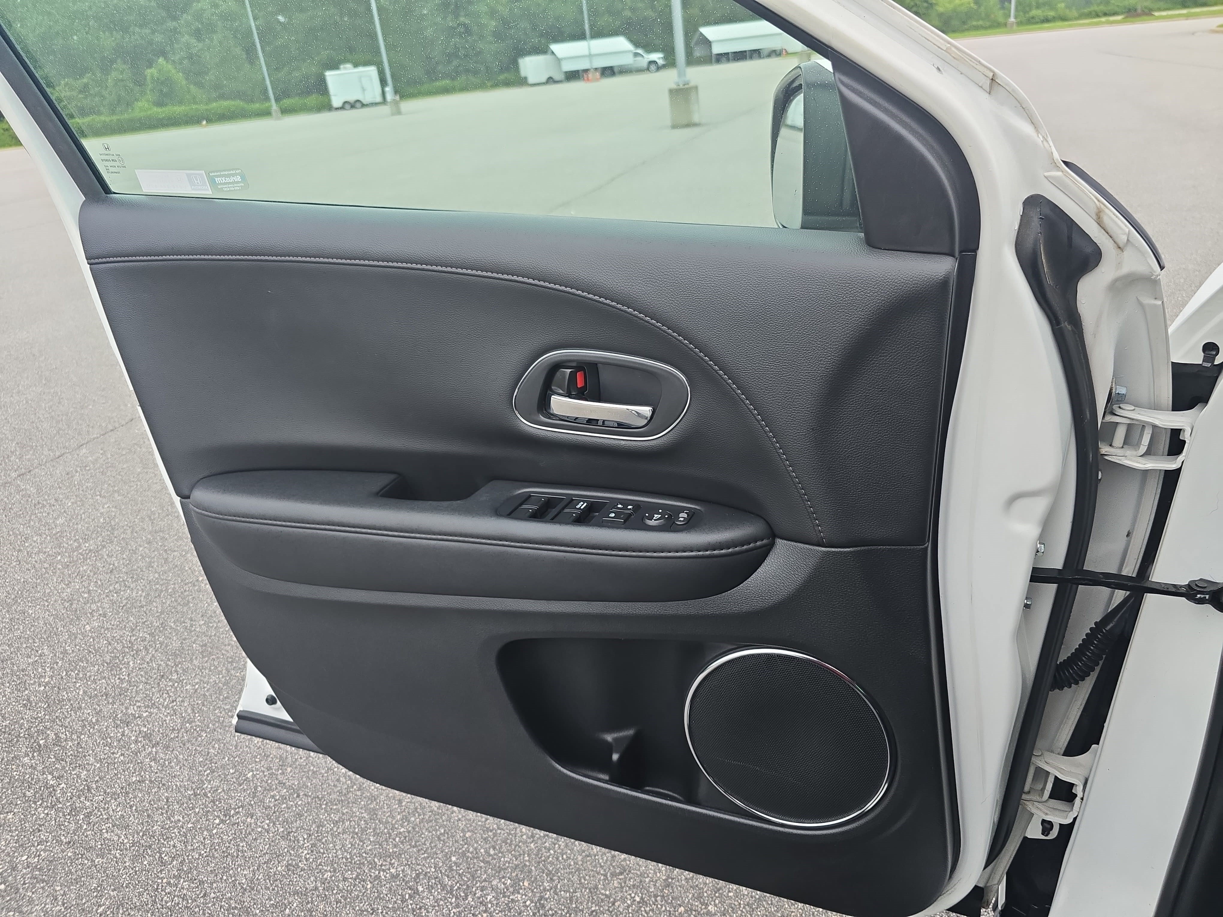 Used 2019 Honda HR-V EX-L image 26