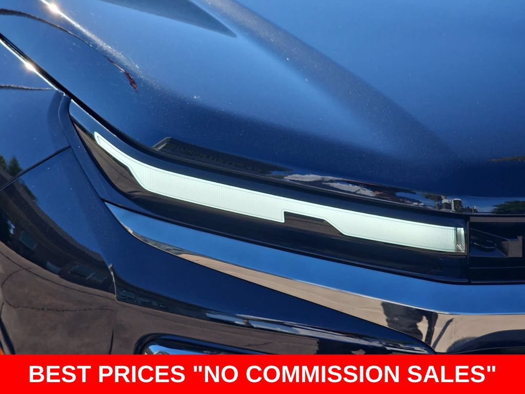 Used 2024 Chevrolet Traverse Z71 w/ Enhanced Driving Package AWD/4WD image 36