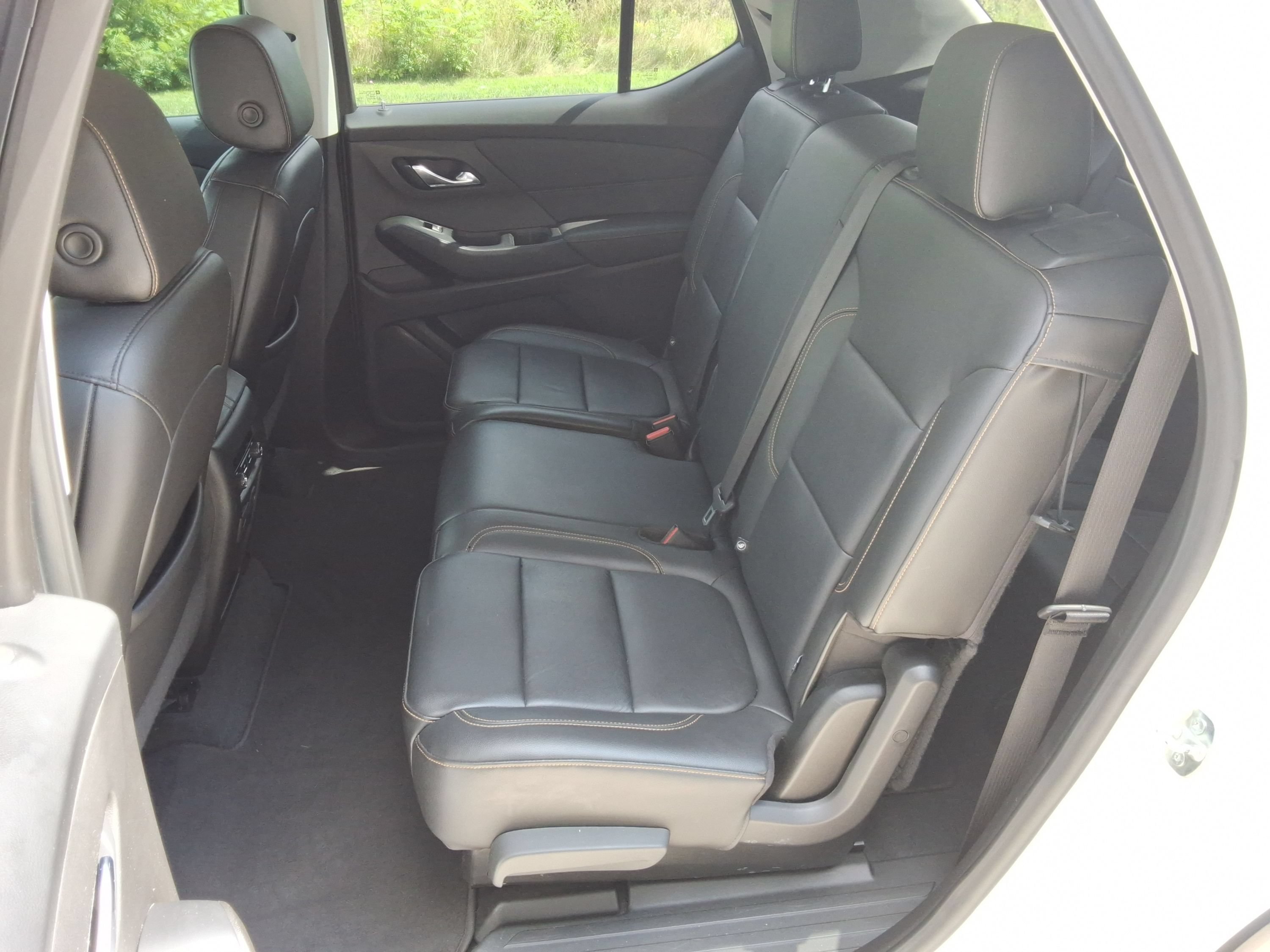 Used 2021 Chevrolet Traverse LT w/ LT Premium Package AWD/4WD image 30