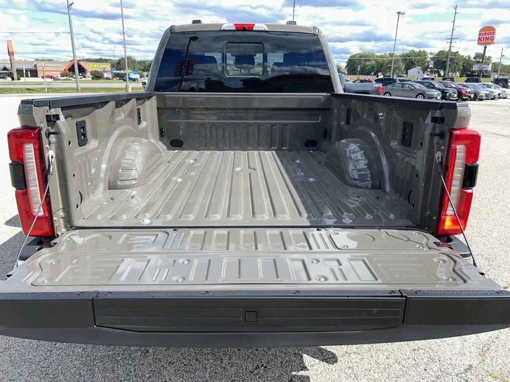 New 2026 Ford F250 Lariat w/ FX4 Off-Road Package image 5