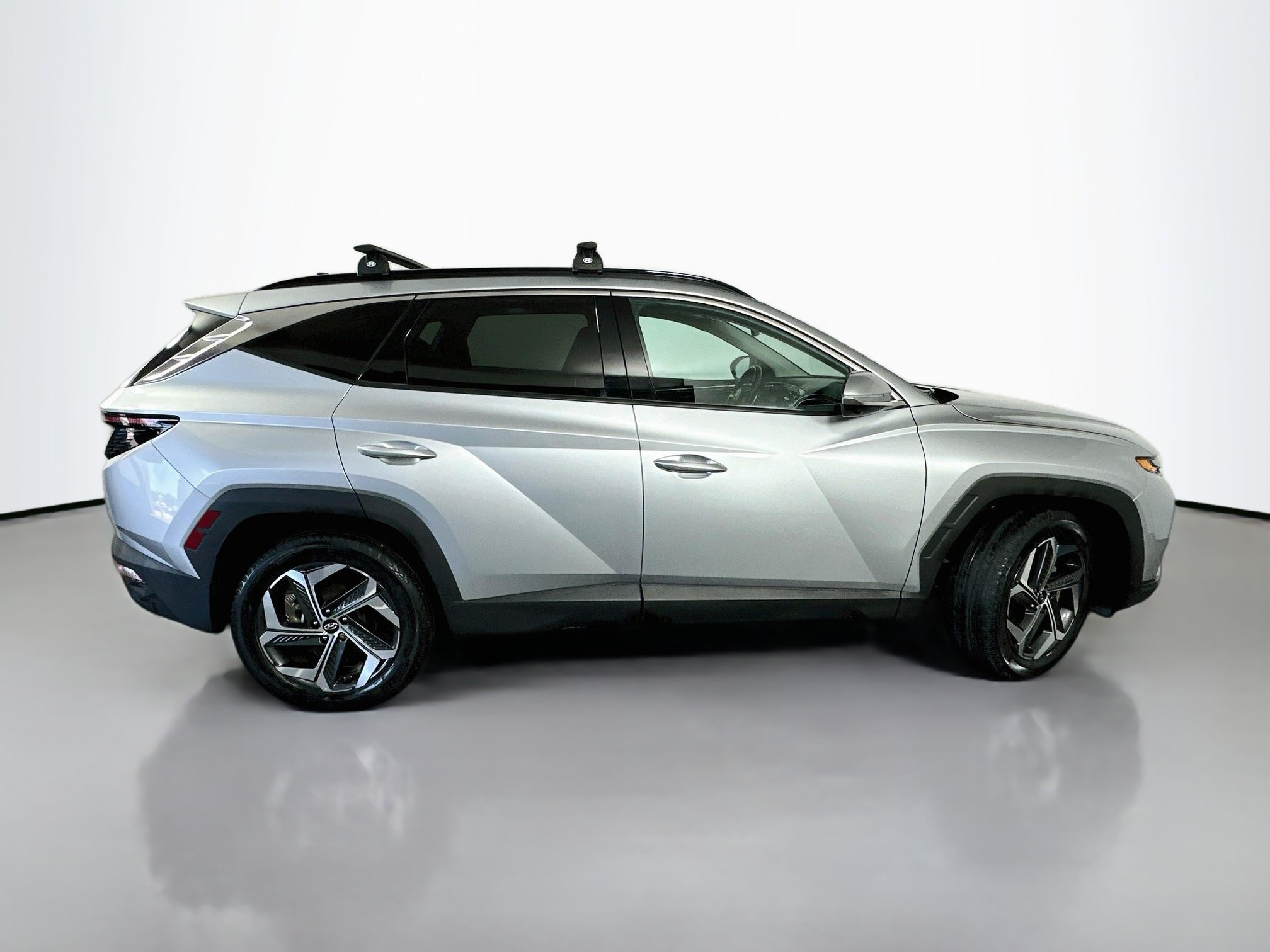 Certified 2023 Hyundai Tucson Limited AWD/4WD image 8