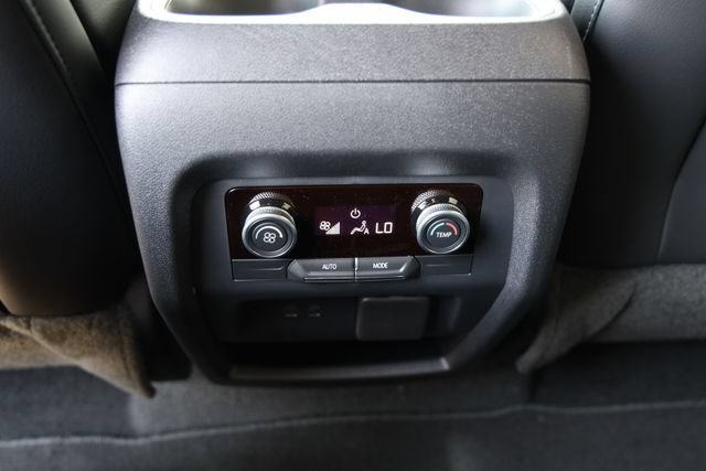 New 2027 Buick Enclave Sport Touring w/ Power Package FWD image 28