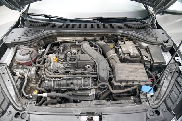 Used 2024 Volkswagen Jetta SE image 13