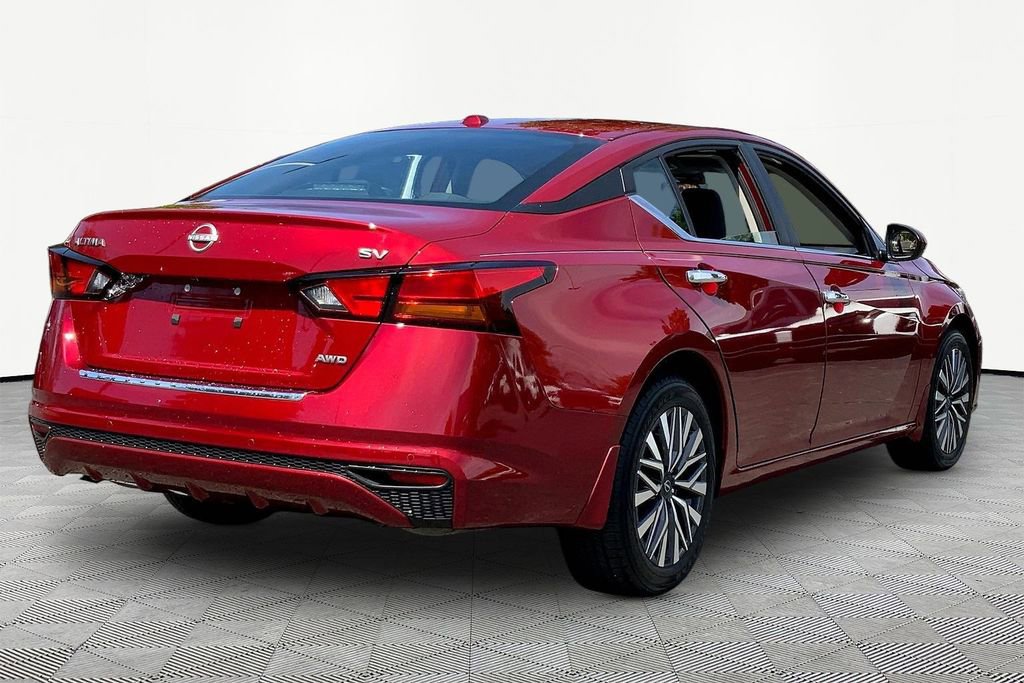 Used 2023 Nissan Altima 2.5 SV image 5