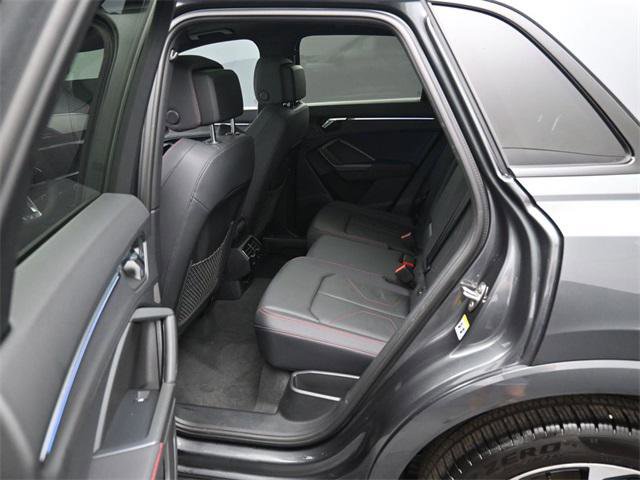 Certified 2025 Audi Q3 2.0T Premium Plus image 29