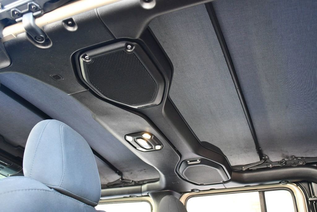 Used 2020 Jeep Gladiator Sport w/ Trailer Tow Package image 58