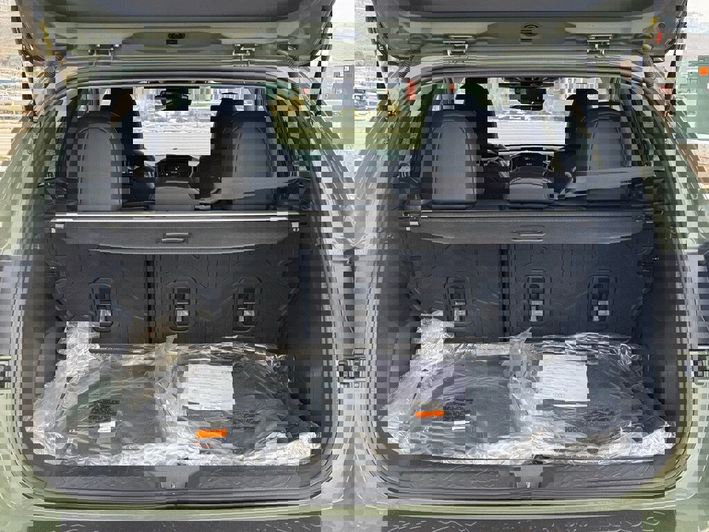 New 2026 Subaru Crosstrek 2.5i Limited w/ Popular Package #3A image 11