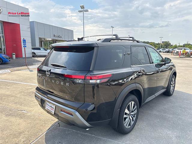 New 2026 Nissan Pathfinder SL FWD image 7