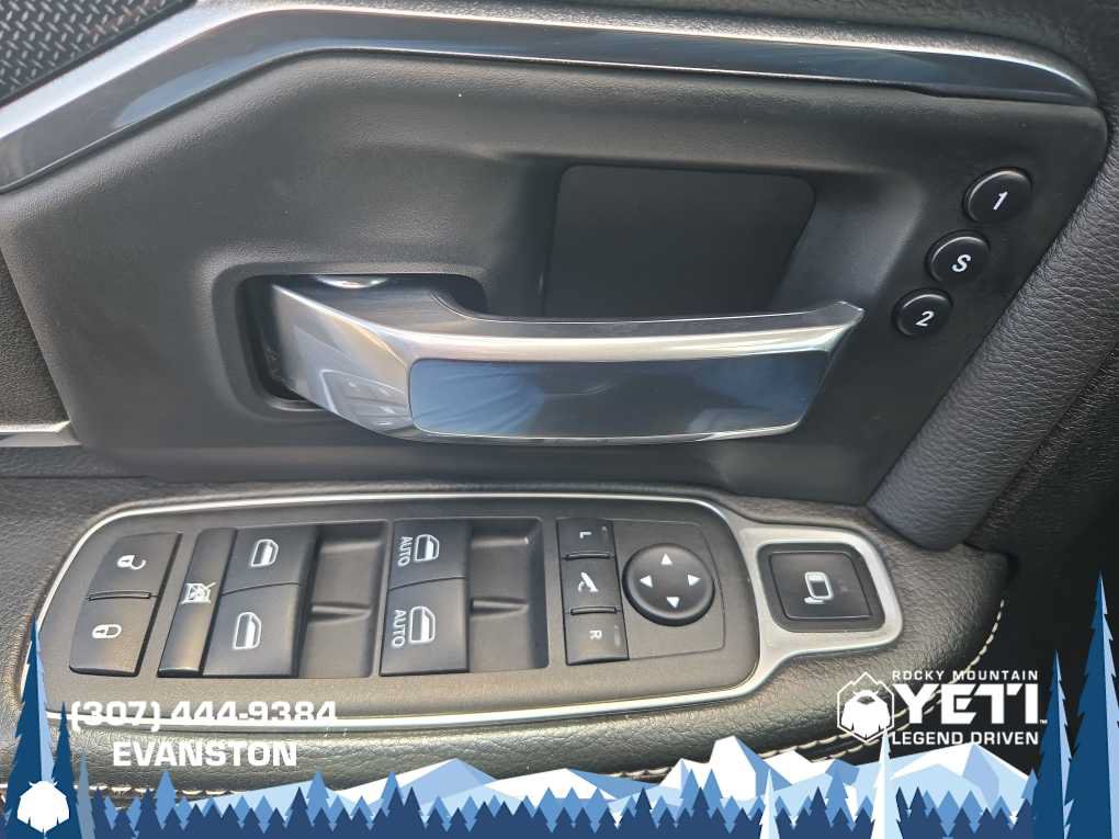 Used 2022 RAM 2500 Laramie AWD/4WD image 32