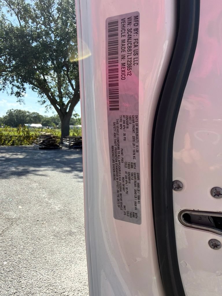 Used 2020 Jeep Compass Latitude FWD image 14
