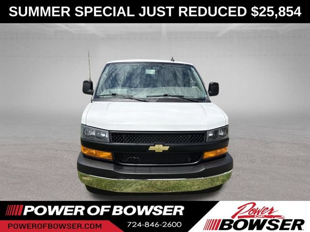 Used 2022 Chevrolet Express 2500 w/ Driver Convenience Package RWD image 7
