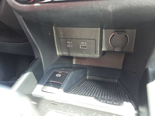 Used 2023 Nissan Kicks SR FWD image 21