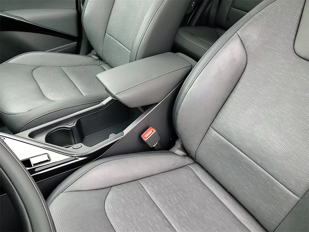 Certified 2024 Kia Niro SX Touring image 19