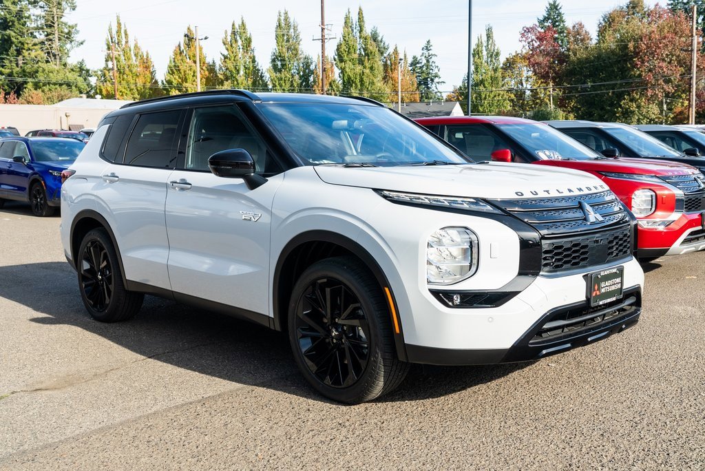 New 2025 Mitsubishi Outlander SEL Black Edition video 1