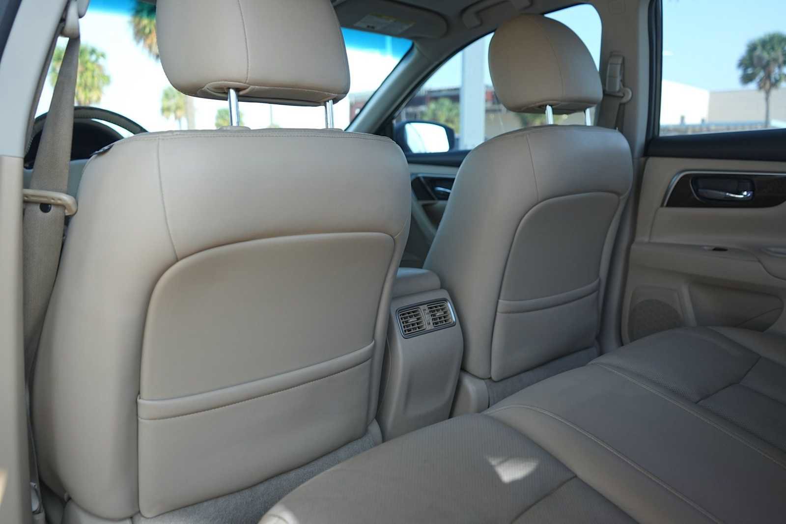 Used 2014 Nissan Altima 2.5 SL w/ Technology Package FWD image 13