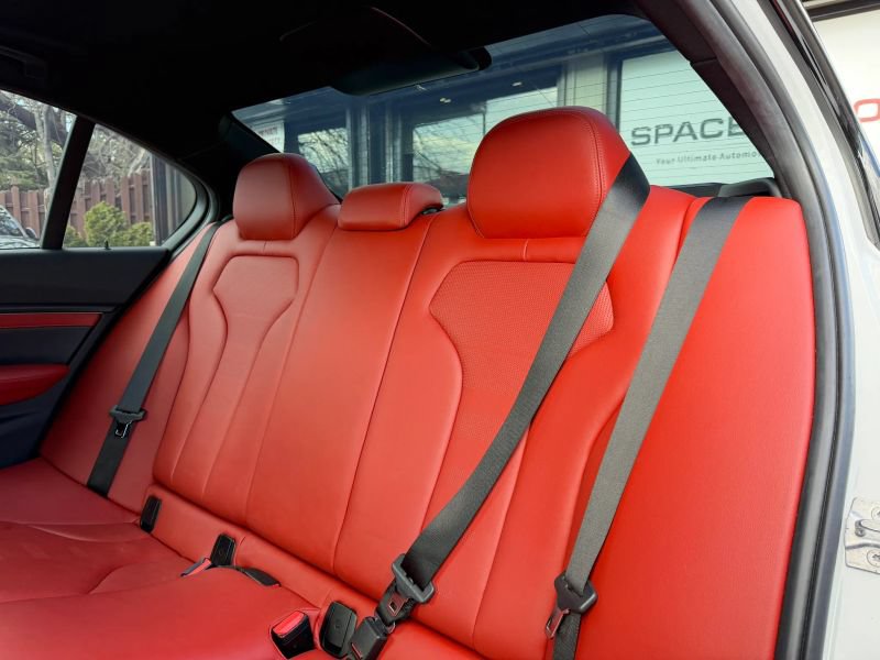 Used 2018 BMW M3 w/ Competition Package RWD image 17