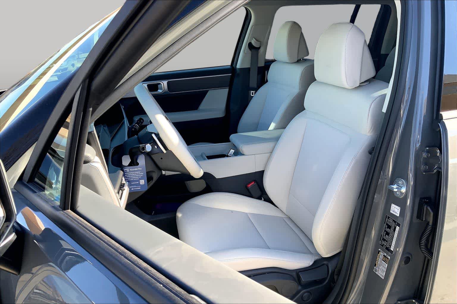 New 2026 Hyundai Santa Fe SE FWD image 7