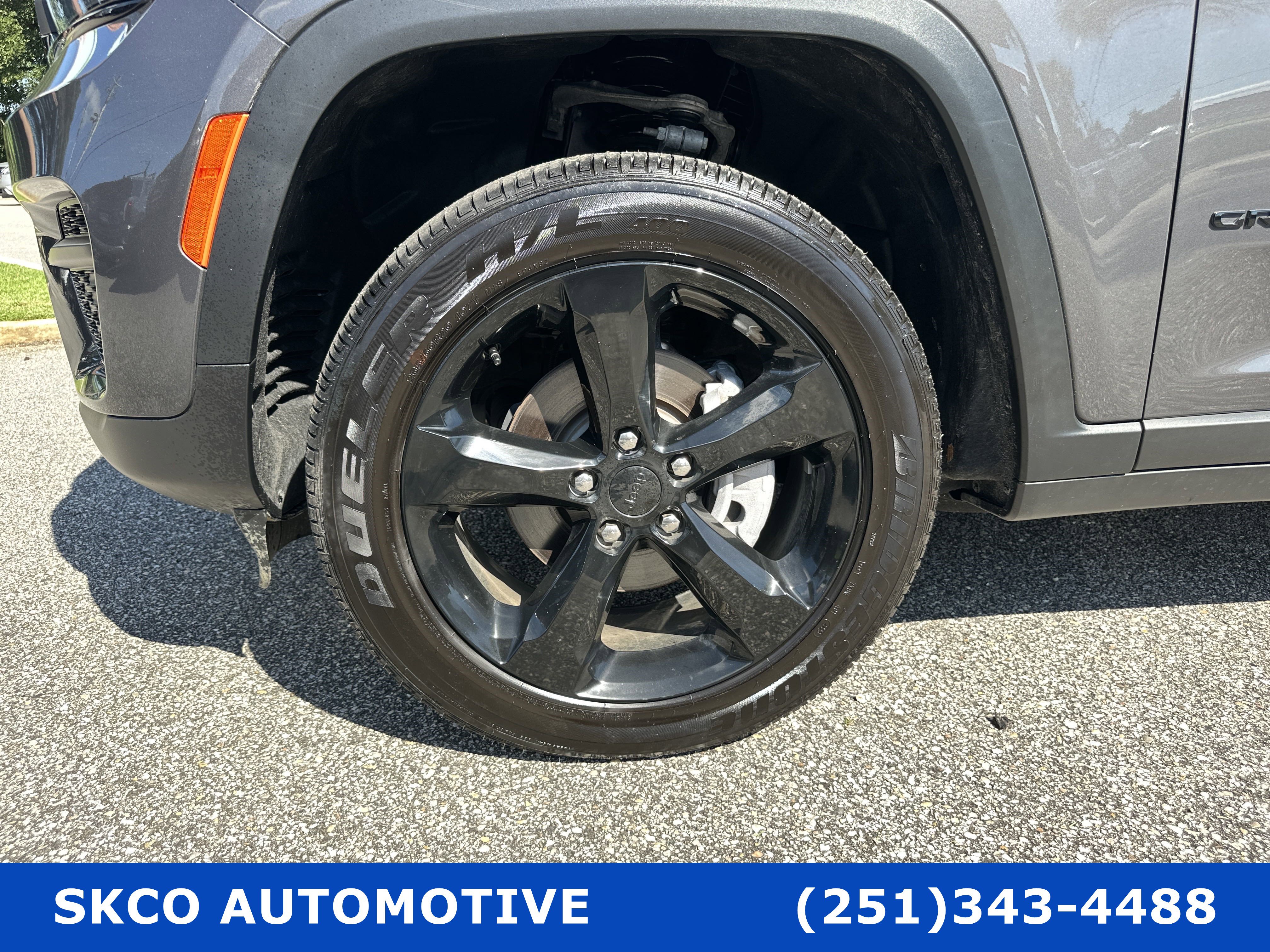 Used 2024 Jeep Grand Cherokee Altitude image 9