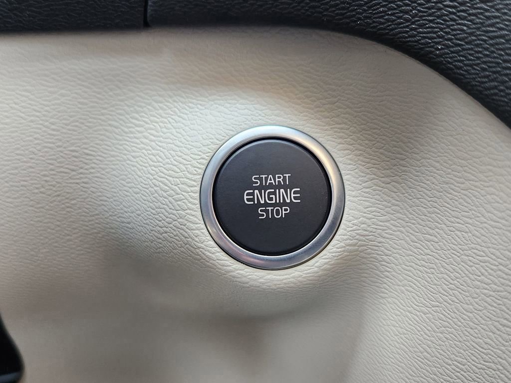 New 2026 Volvo XC40 B5 Plus w/ Protection Package Premier image 16