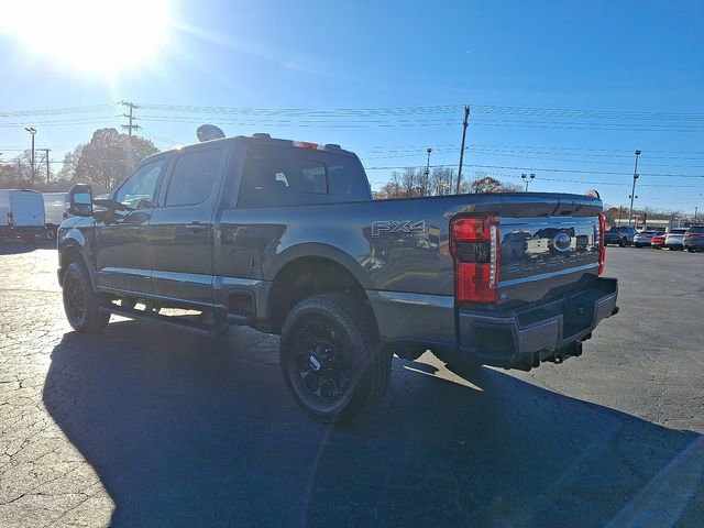 New 2026 Ford F250 Lariat w/ Black Appearance Package image 5
