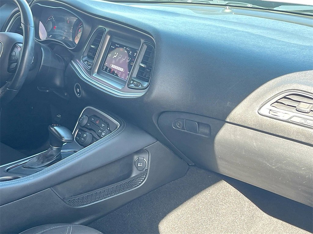 Used 2022 Dodge Challenger SXT w/ Blacktop Package image 27