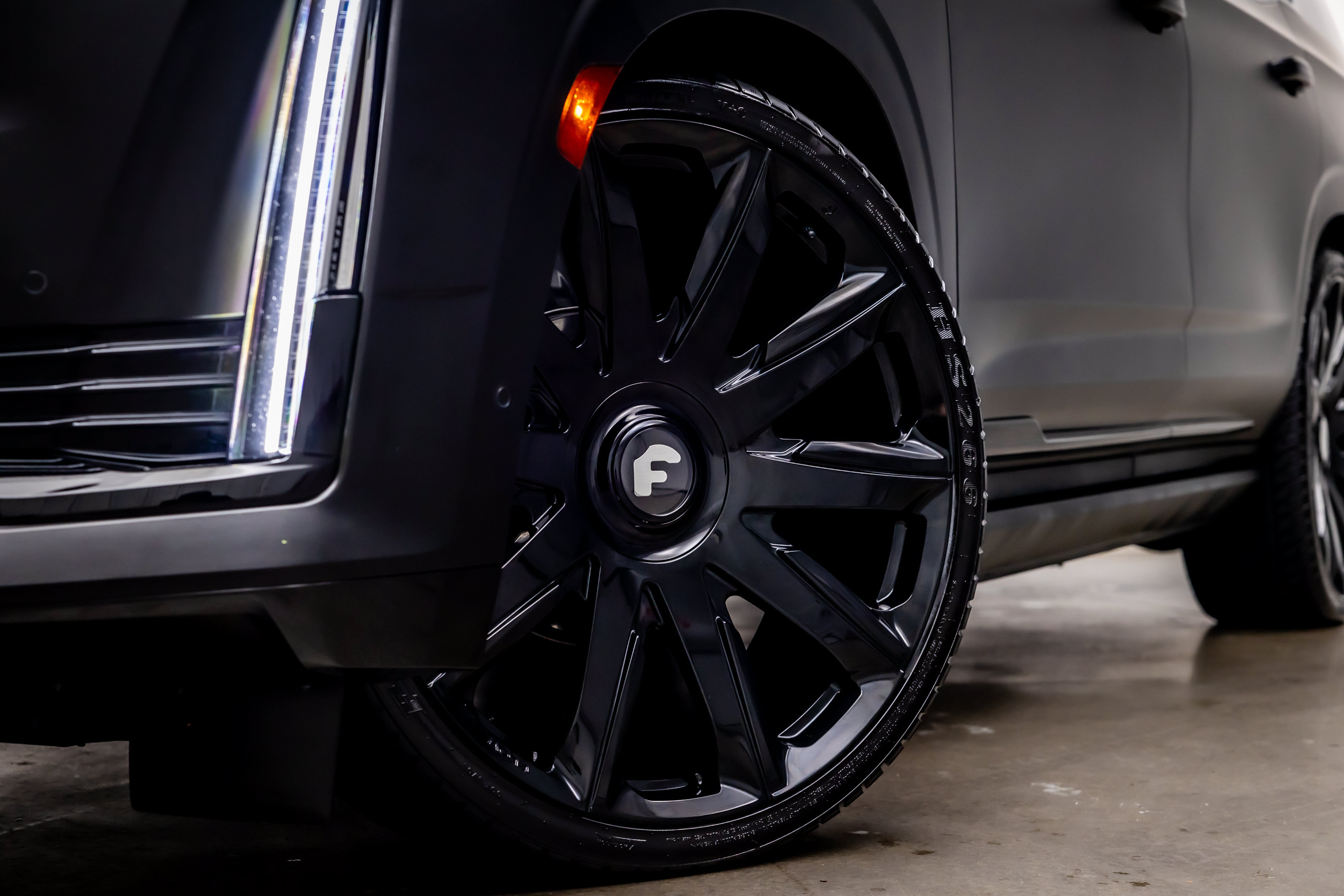 Used 2023 Cadillac Escalade Sport Platinum AWD/4WD image 23