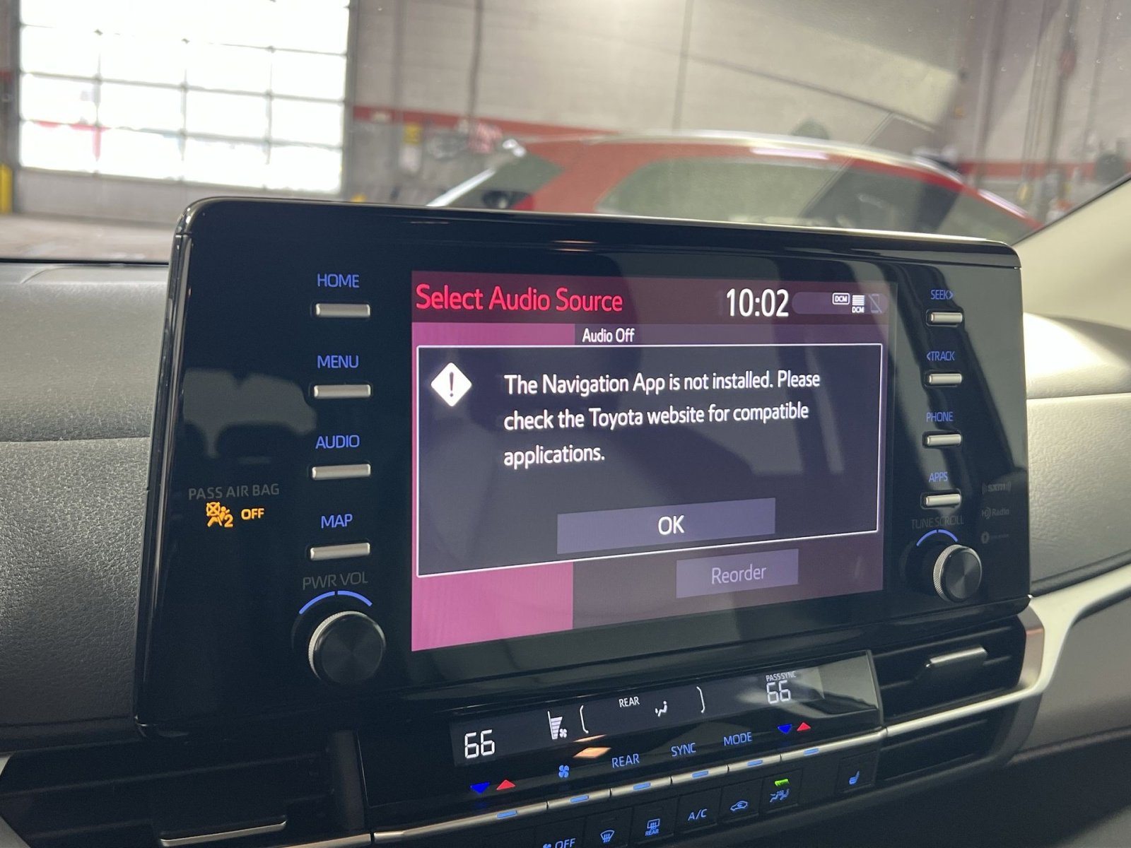 Used 2024 Toyota Sienna XLE image 20