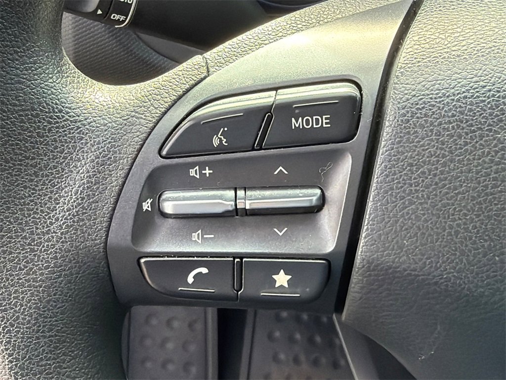 Used 2022 Hyundai Kona SEL image 24