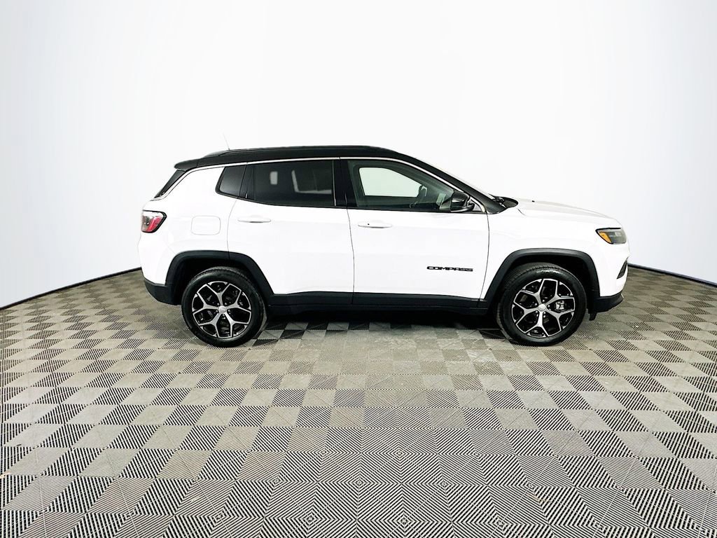 Certified 2024 Jeep Compass Limited image 13