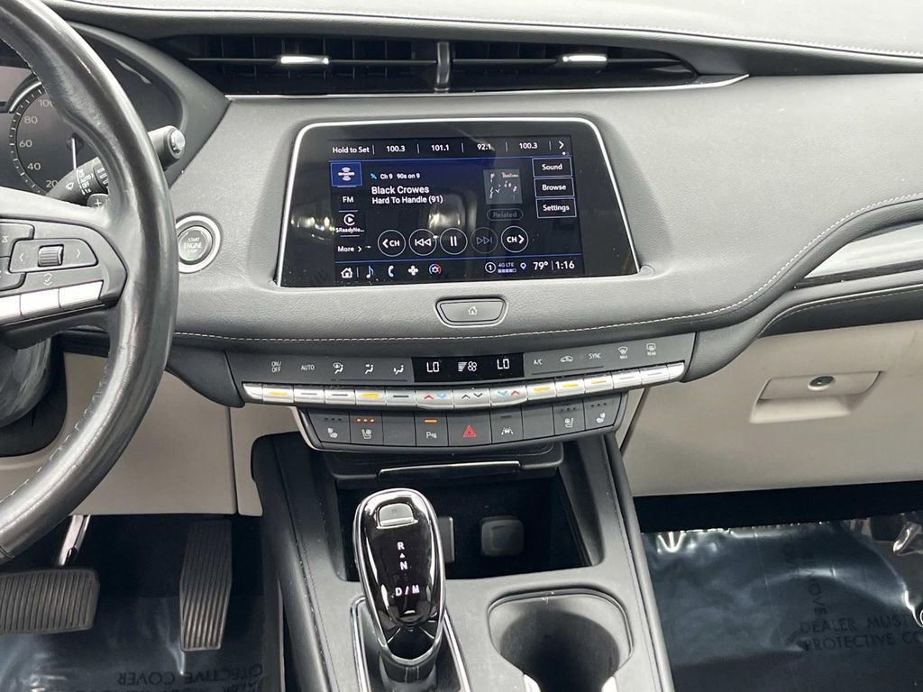 Certified 2023 Cadillac XT4 Premium Luxury image 16