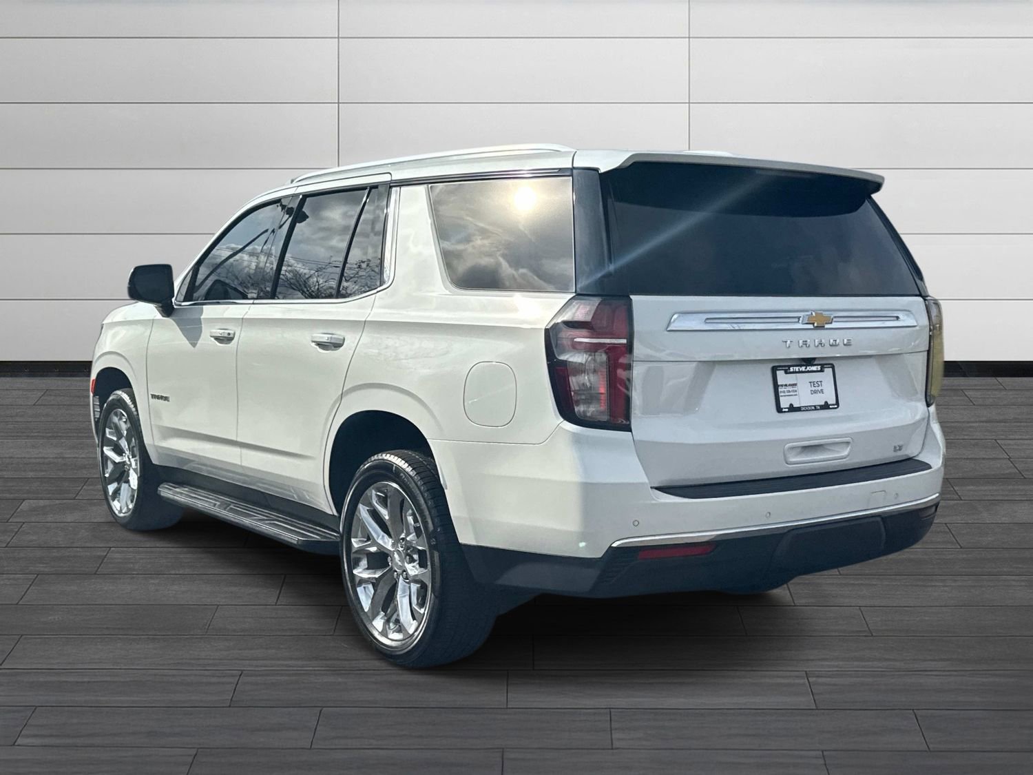Used 2022 Chevrolet Tahoe LT w/ LT Signature Package image 6