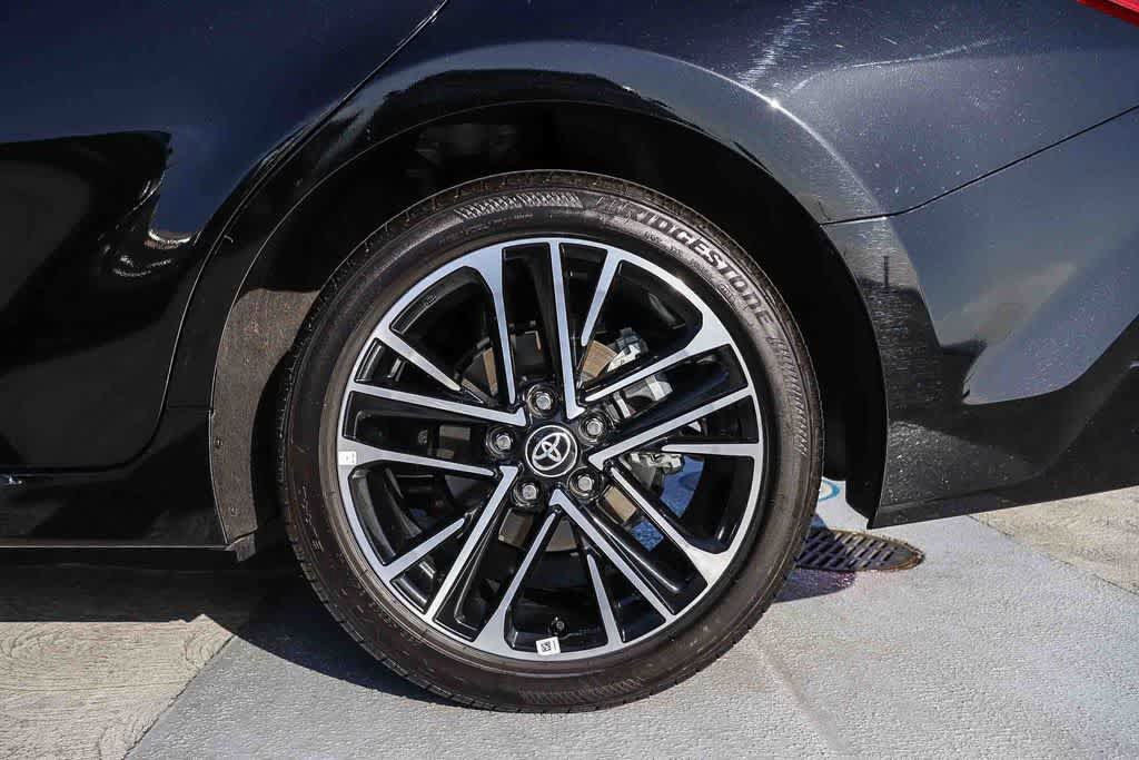 Used 2025 Toyota Camry XLE FWD image 10