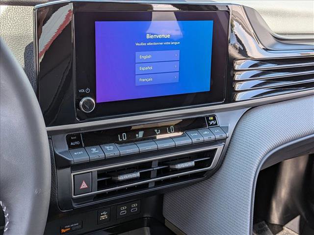 Used 2026 Toyota Camry SE FWD image 15