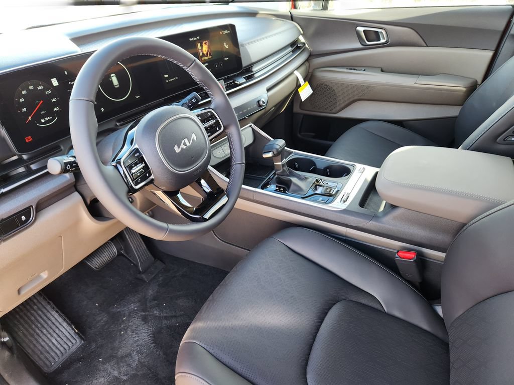 New 2026 Kia Carnival SX FWD image 7