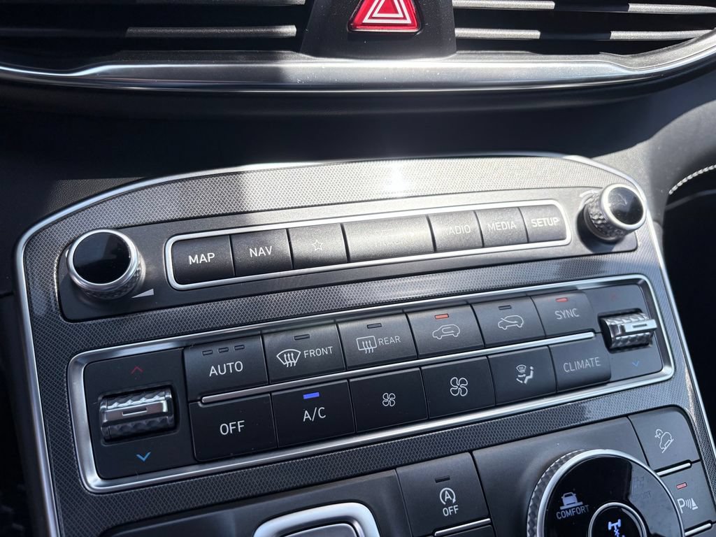 Used 2021 Hyundai Santa Fe Calligraphy AWD/4WD image 17