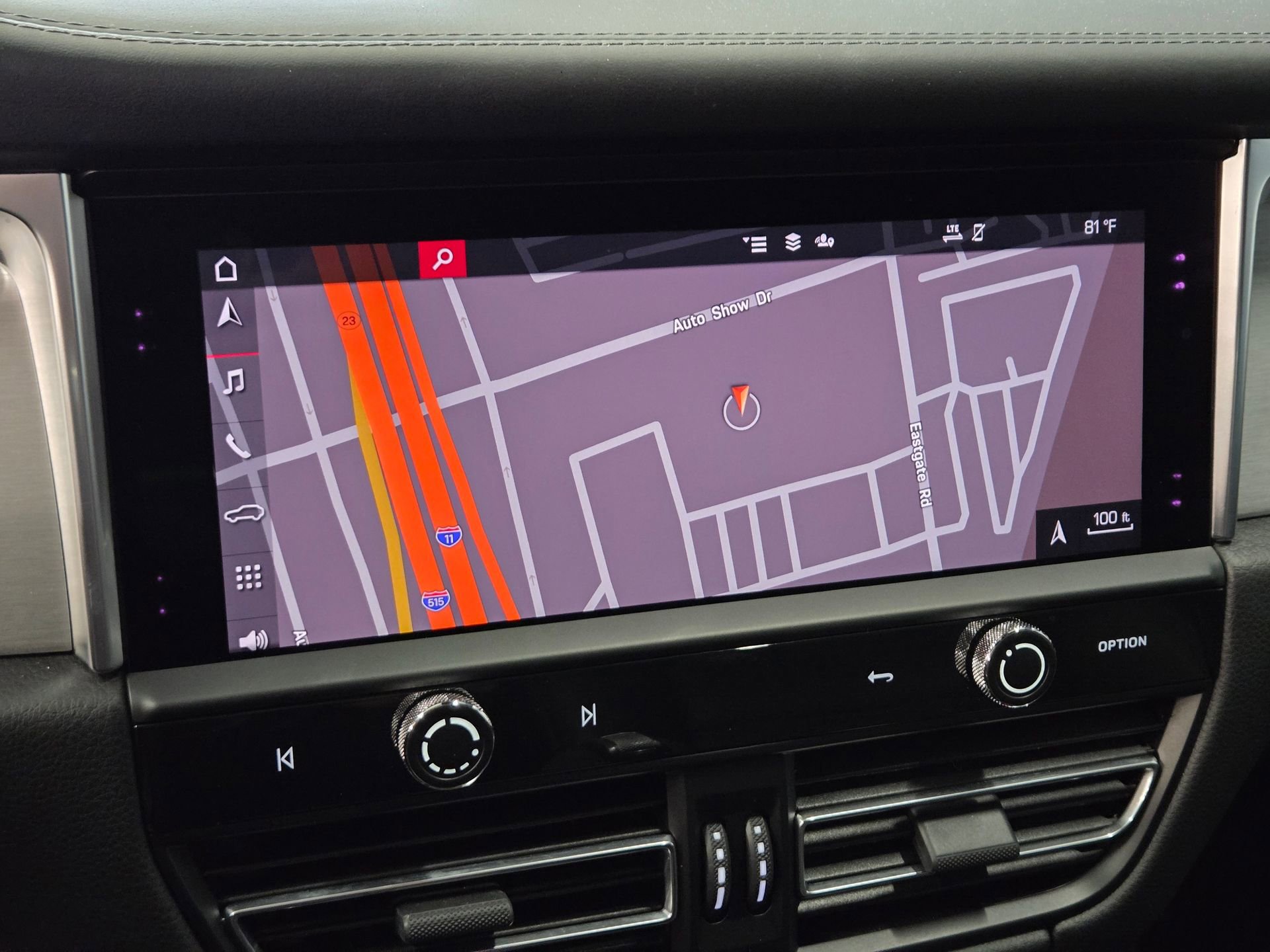 Certified 2024 Porsche Macan Turbo image 22