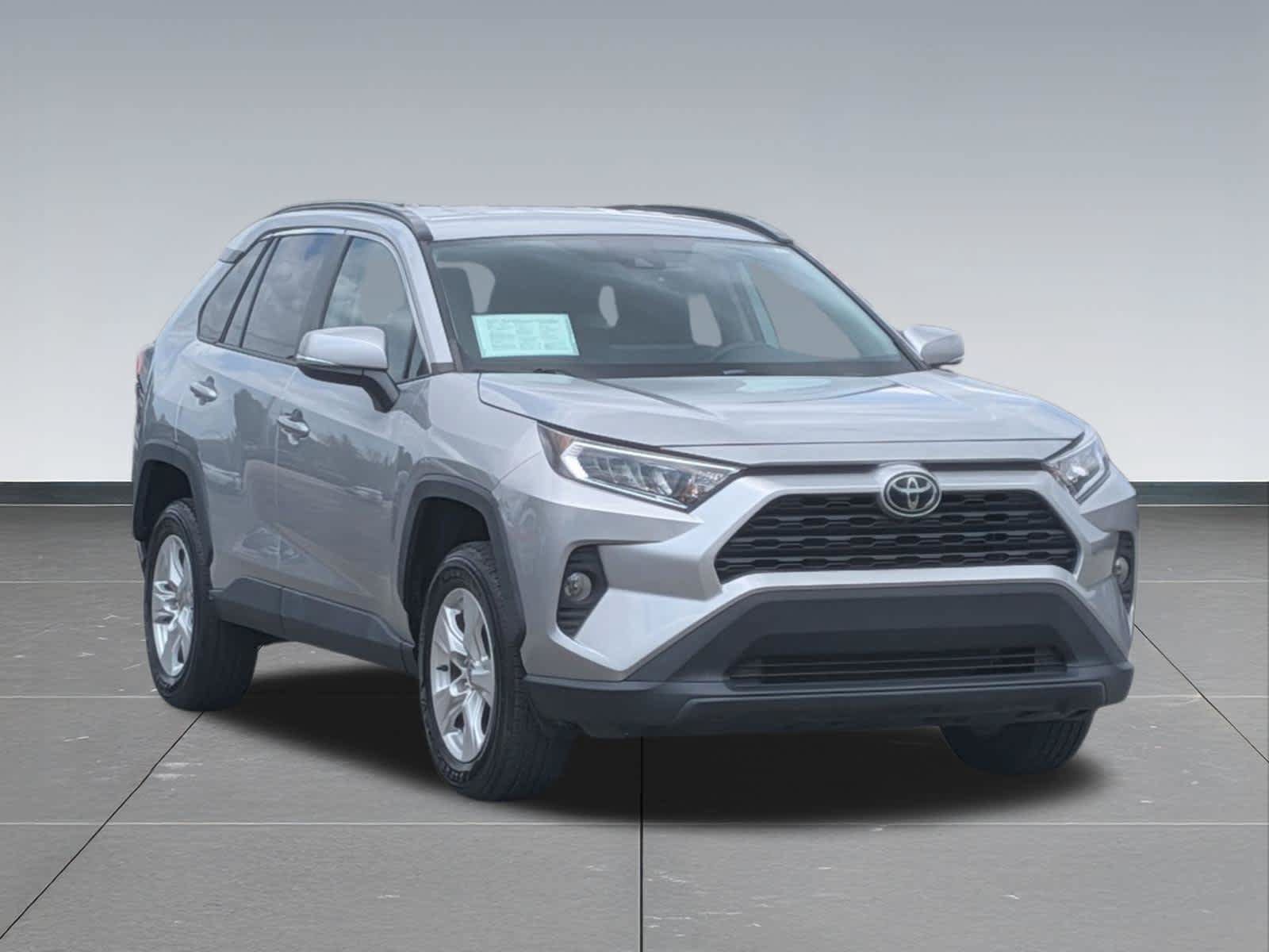 Used 2021 Toyota RAV4 XLE FWD image 8