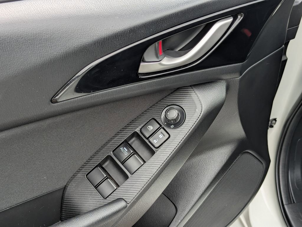 Used 2014 MAZDA MAZDA3 i Sport FWD image 11