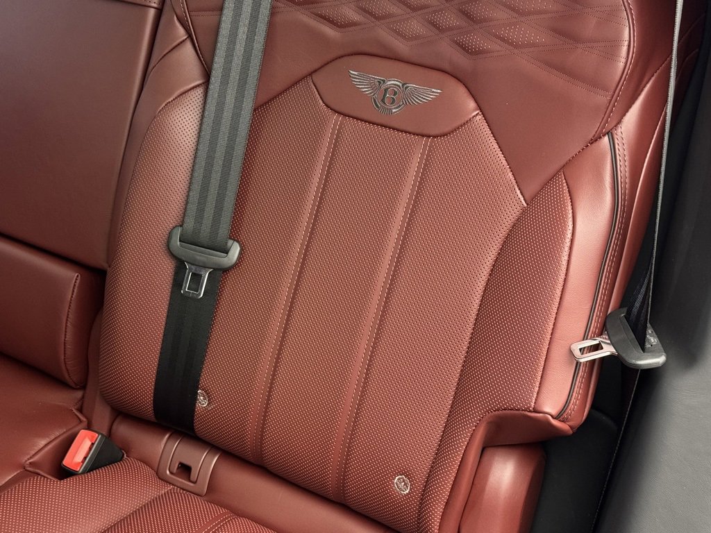 New 2025 Bentley Bentayga image 28