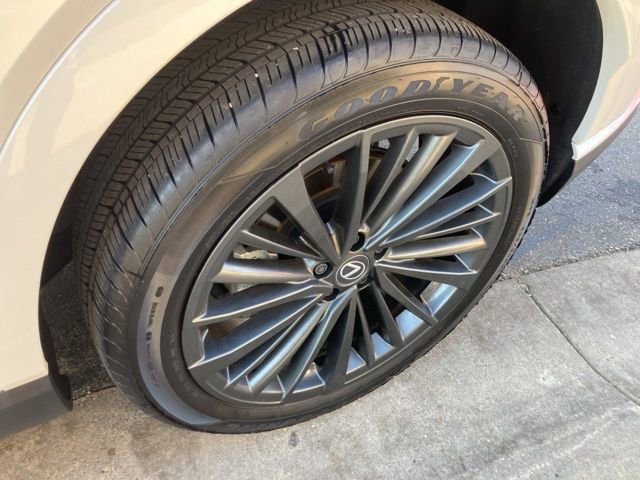 Used 2025 Lexus RX 350 Premium w/ Convenience Package image 47