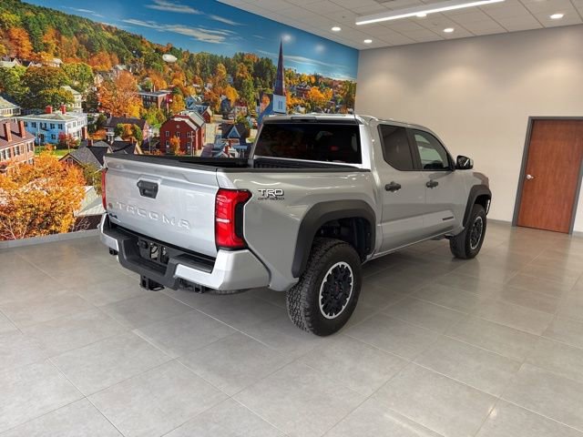 Used 2024 Toyota Tacoma TRD Off-Road image 5