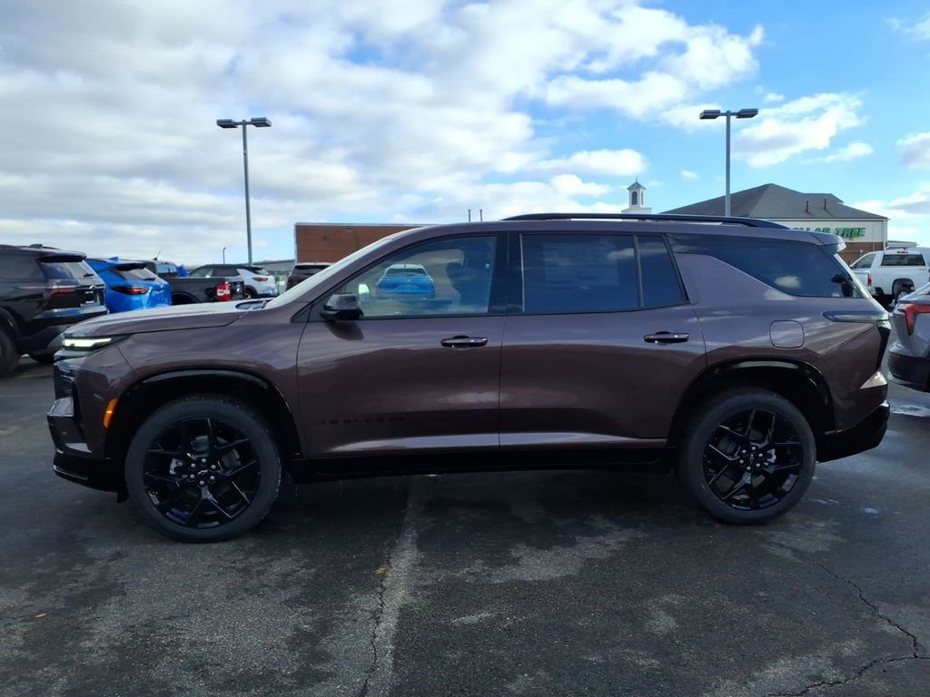 New 2026 Chevrolet Traverse RS w/ LPO, Floor Liner Package image 2