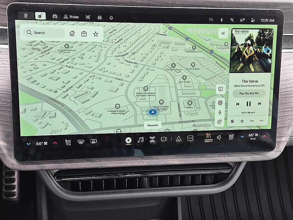 Used 2023 Rivian R1S Launch Edition Quad AWD/4WD image 22