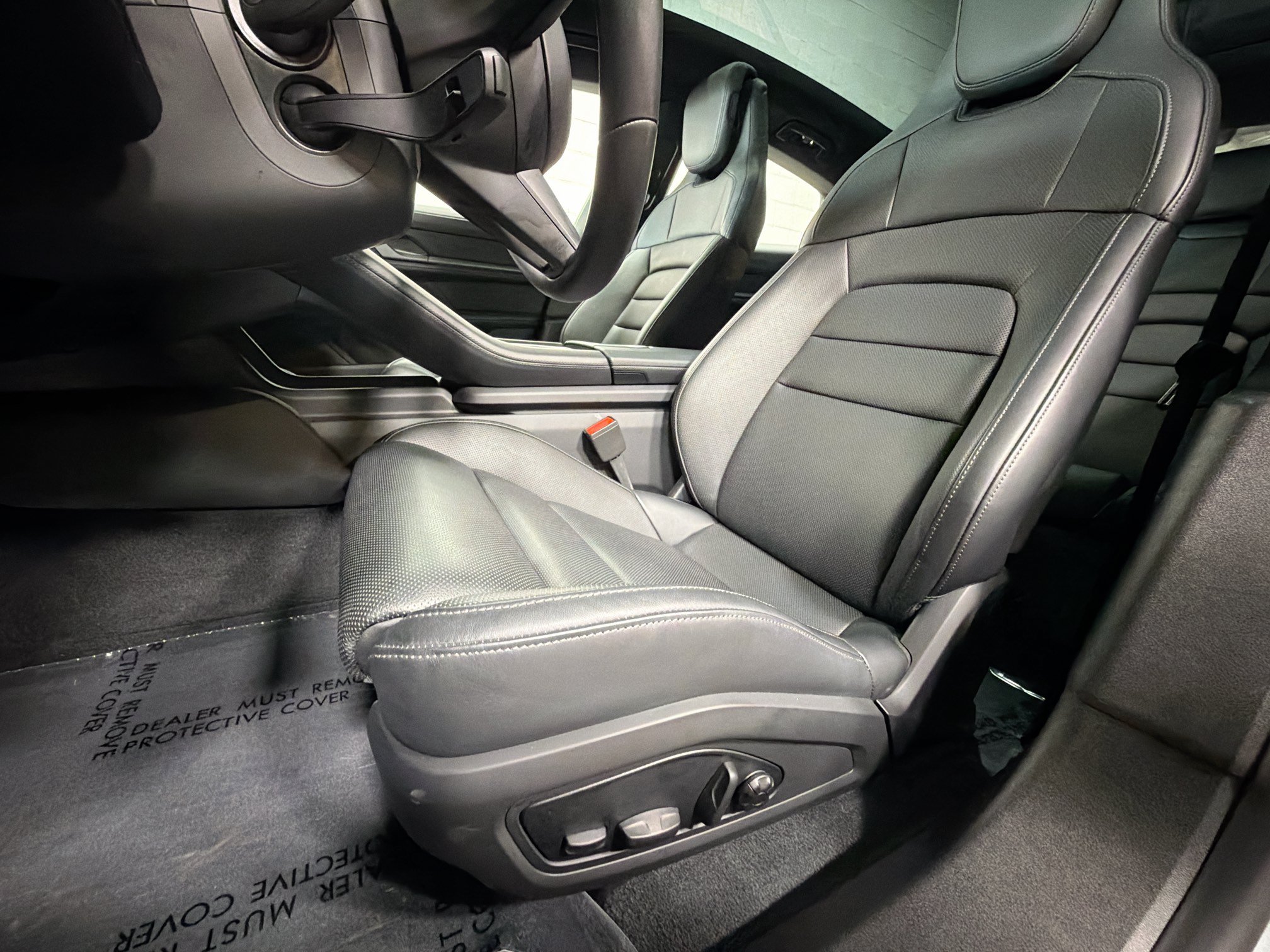 Certified 2026 Porsche Taycan AWD/4WD image 5