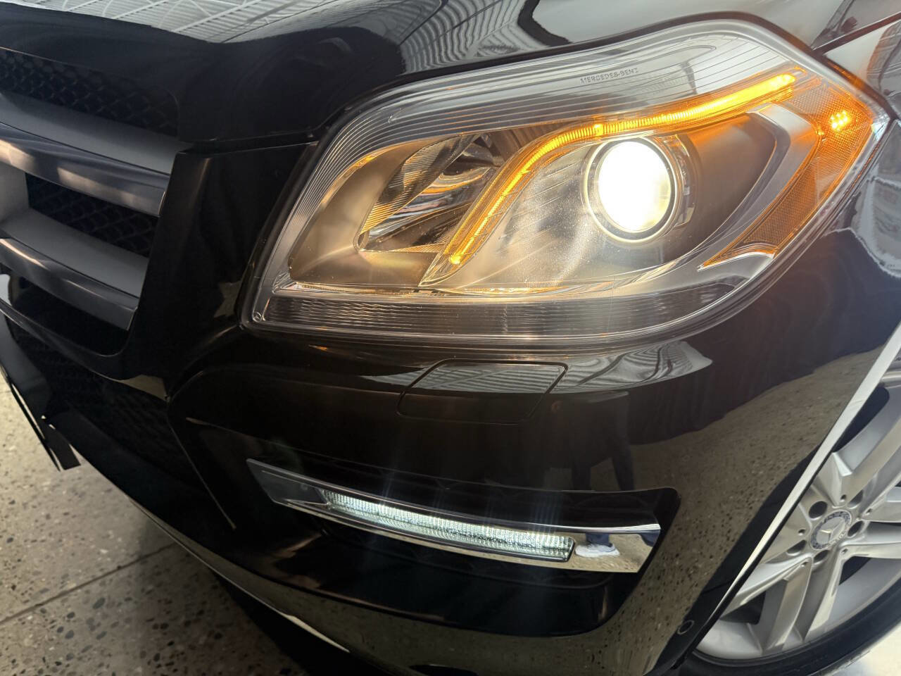 Used 2013 Mercedes-Benz GL 450 GL 450 4MATIC AWD 4dr SUV image 31