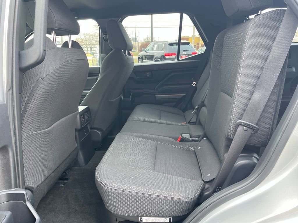 Certified 2025 Toyota 4Runner SR5 image 26