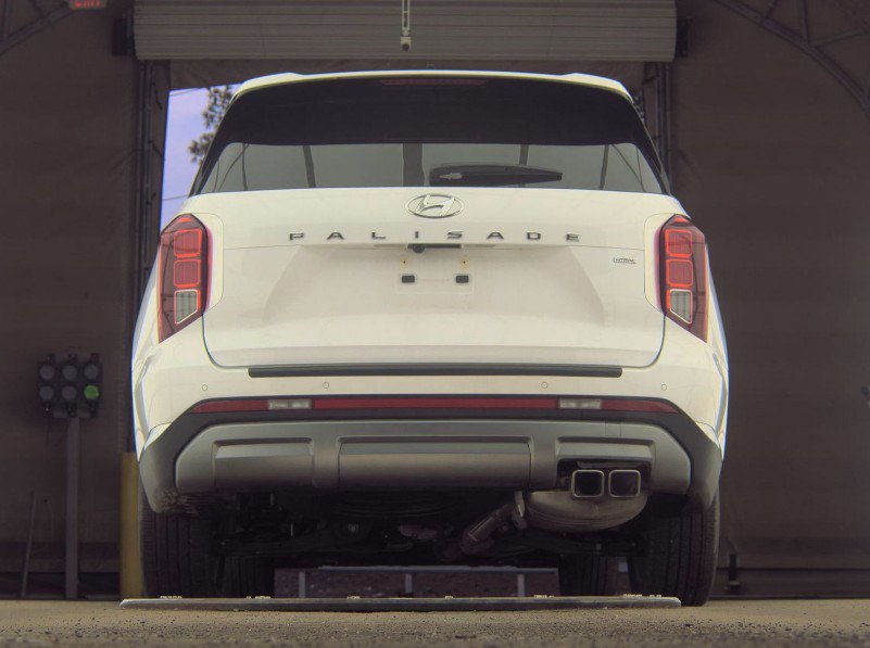 Used 2024 Hyundai Palisade Limited image 13