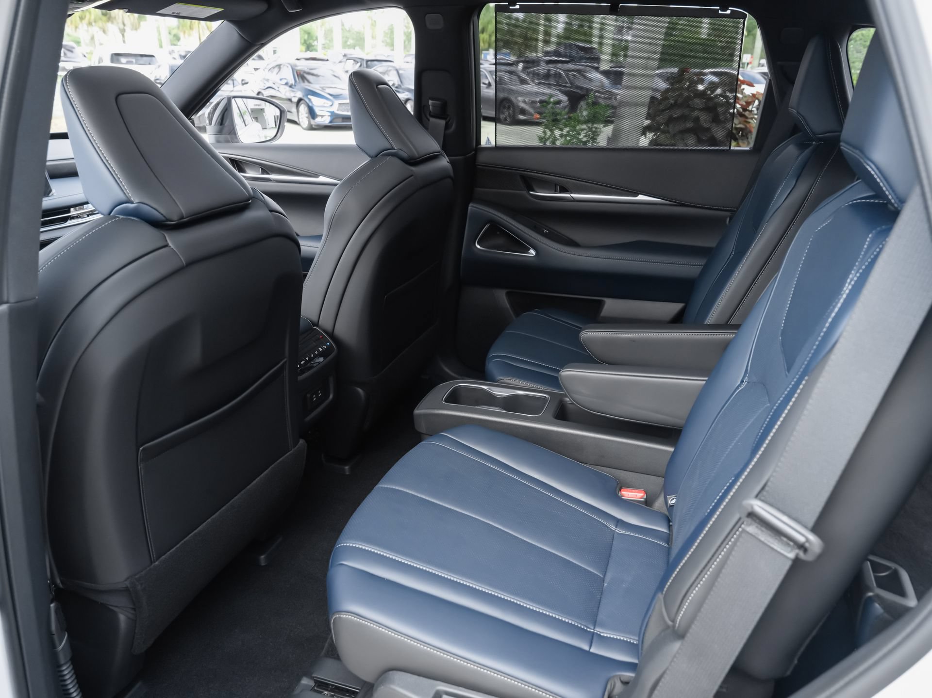 Certified 2026 INFINITI QX60 Sport w/ Dark Cargo Package AWD/4WD image 32