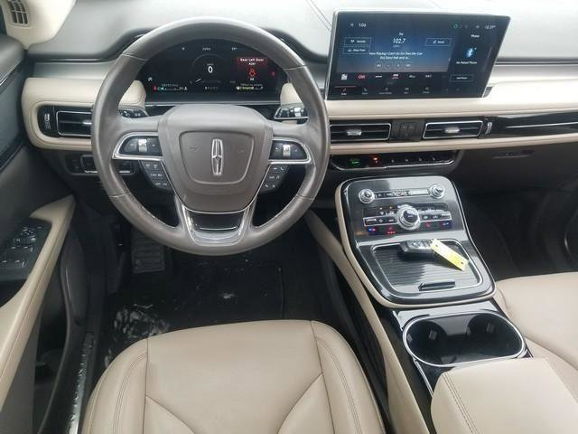 Used 2022 Lincoln Nautilus AWD image 17