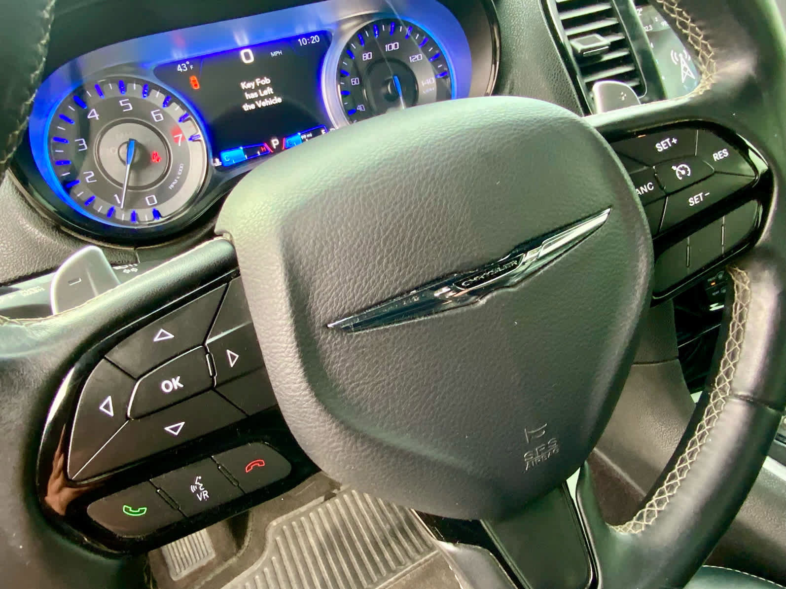 Used 2017 Chrysler 300 S w/ 300S Premium Group image 38